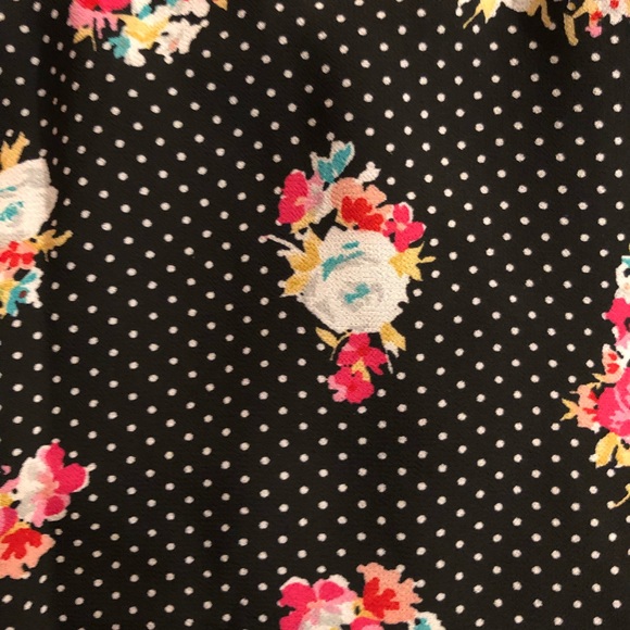 Torrid plus size hi low polka dot floral skirt NEW 24 plus size - Picture 8 of 11